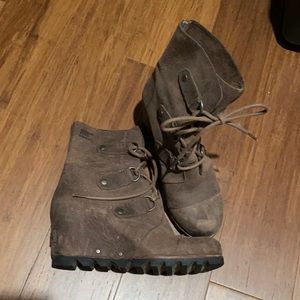 Sorel wedge leather boots.